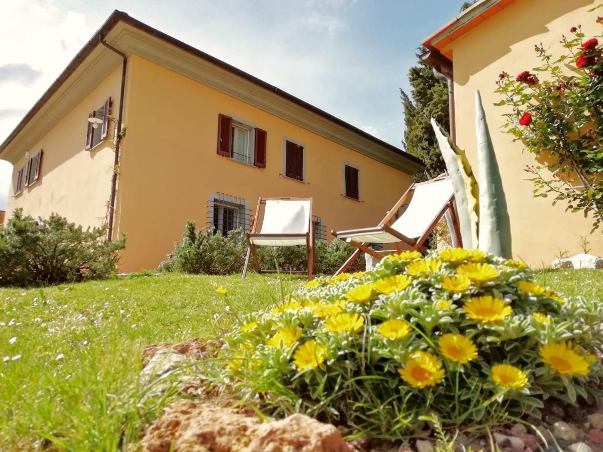 Il Montelletto Bed and Breakfast Santa Luce Exteriör bild